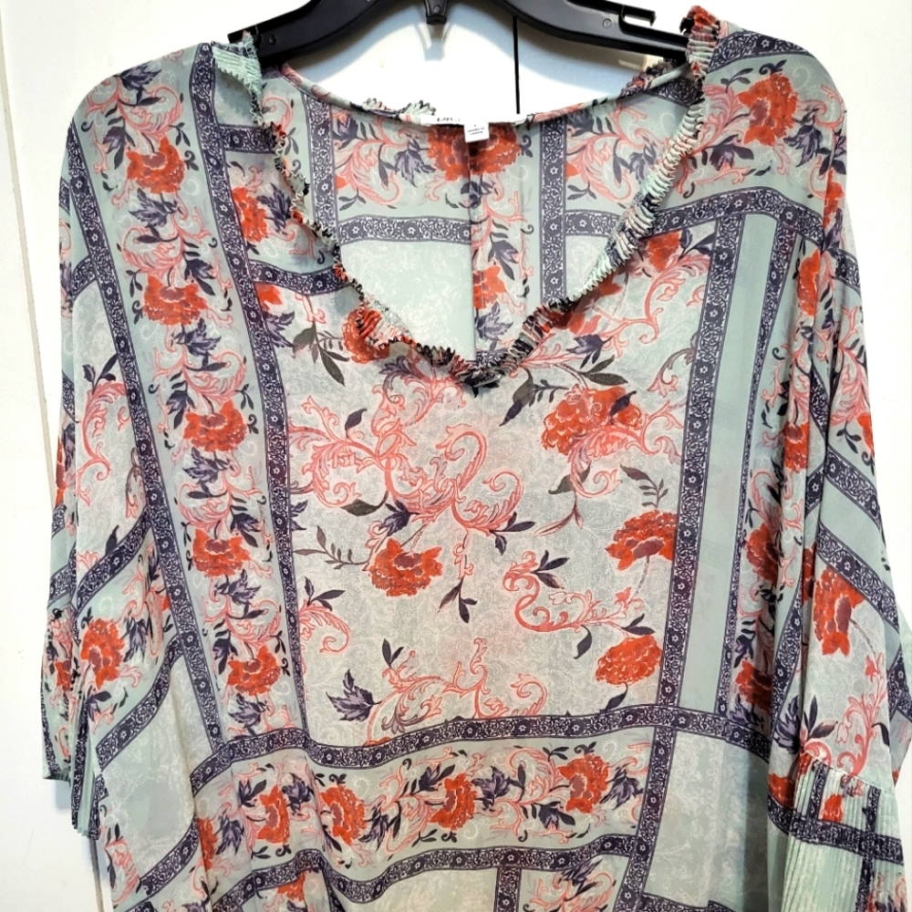 DR2 Sheer Floral Print Blouse